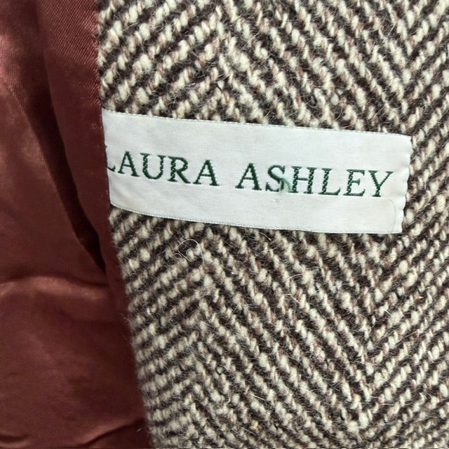 1990s vintage / Laura Ashley / tweed herringbone wool coat / M/L (3917331711361934204)