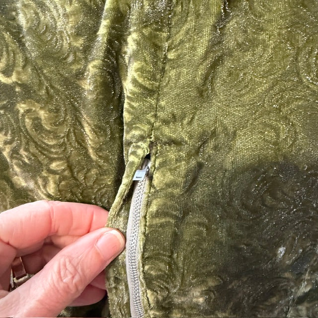 1960s vintage / sleeveless green silk velvet dress / s (3917349675610760637)