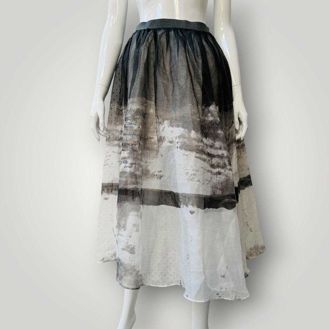 full skirt / semi sheer / s (3917700336838354162)