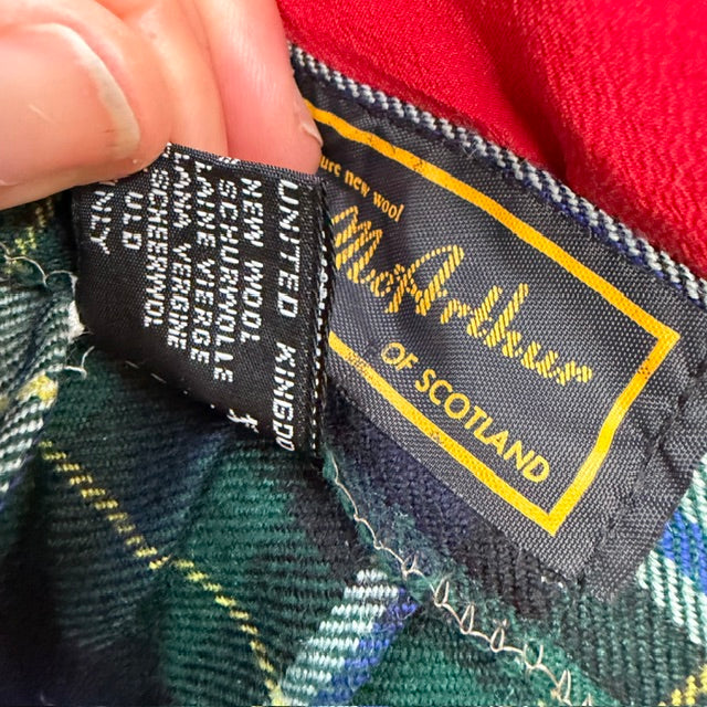 1980s vintage / D. McArthur of Scotland / kilt skirt / 100% pure new wool / 30 (3920711545904137906)