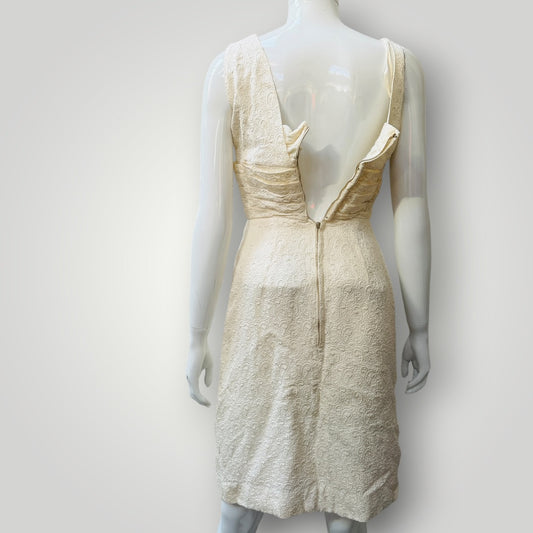 1960s vintage / white brocade dress / s (3923222577791063139)