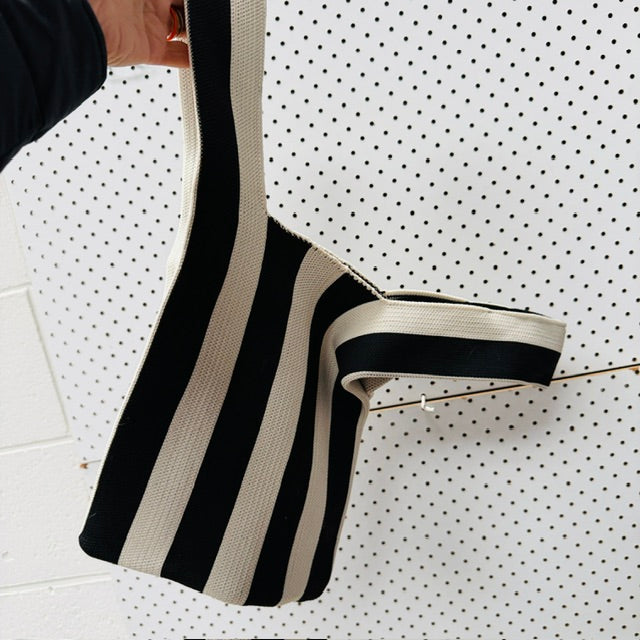black + white striped / stretch knit / bag (3923827285647363399)