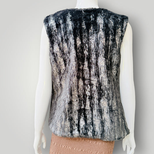 JACLYN M / black + silver faux fur vest / s / made in nz (3925725561103544115)