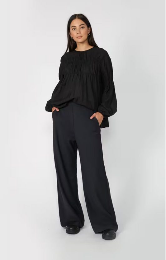 MOOCHI / glowed pant in black / wide leg trousers / 10 (3927978332176902249)