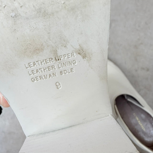 Intentionally Blank - White Leather Ankle Boots - Size 9 (3928058780824116014)