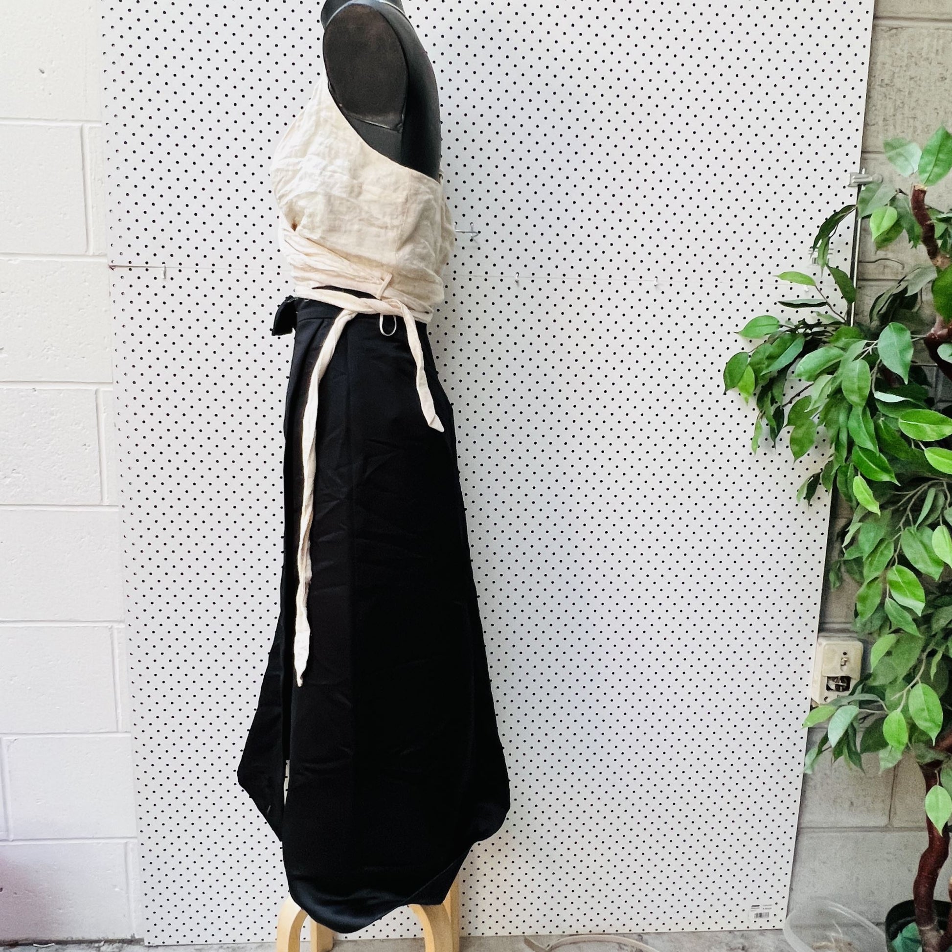 RUBY / yuko satin skirt / s / made in nz / BNWT (3831799485857133379)