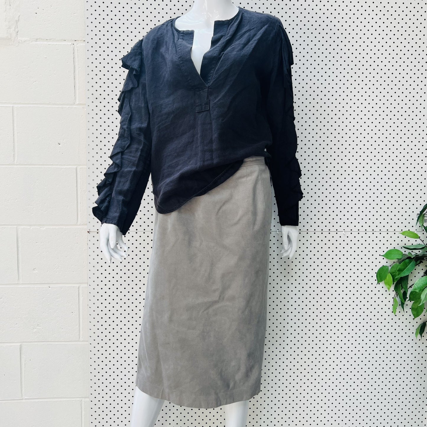 nz vintage / ultrasuede midi skirt / possibly EL JAY / s (3833184588106293732)