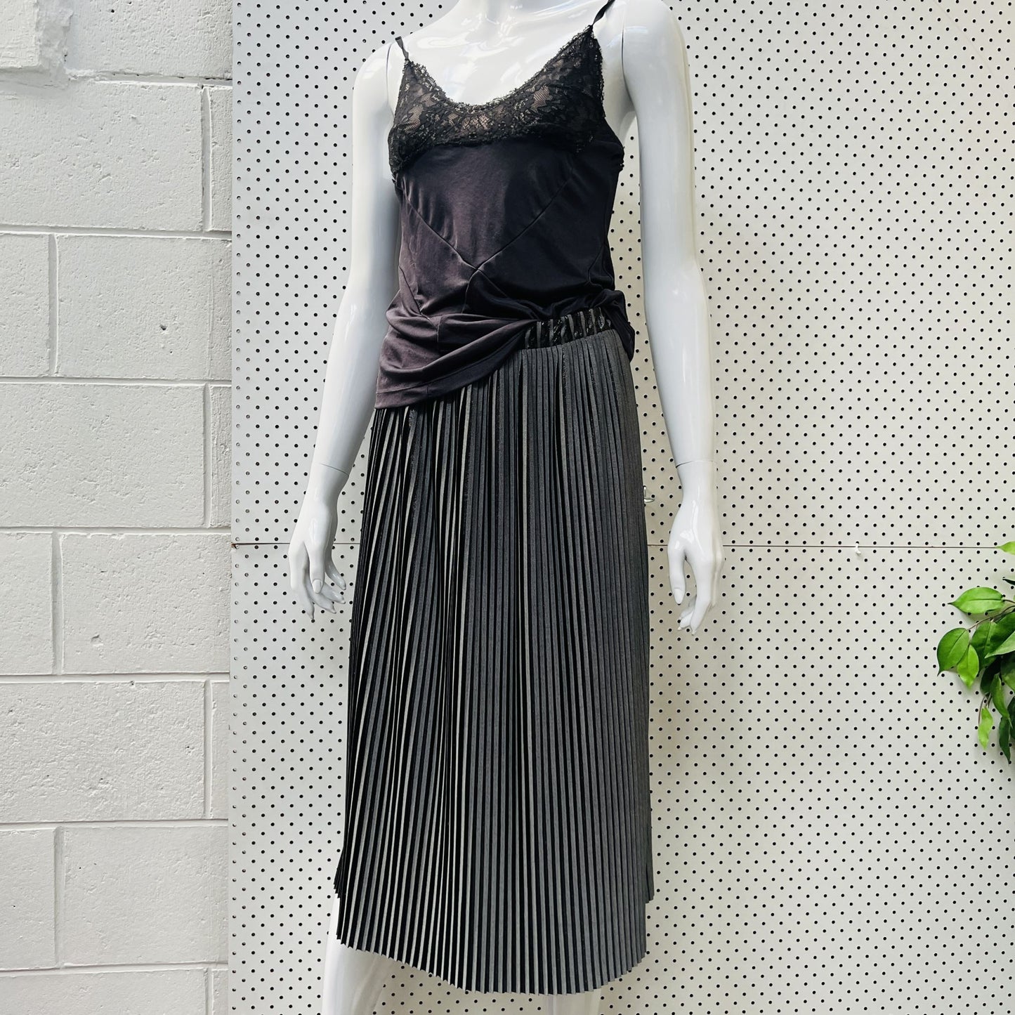vintage KATE SYLVESTER / lace camisole / xs (3834998257402832996)
