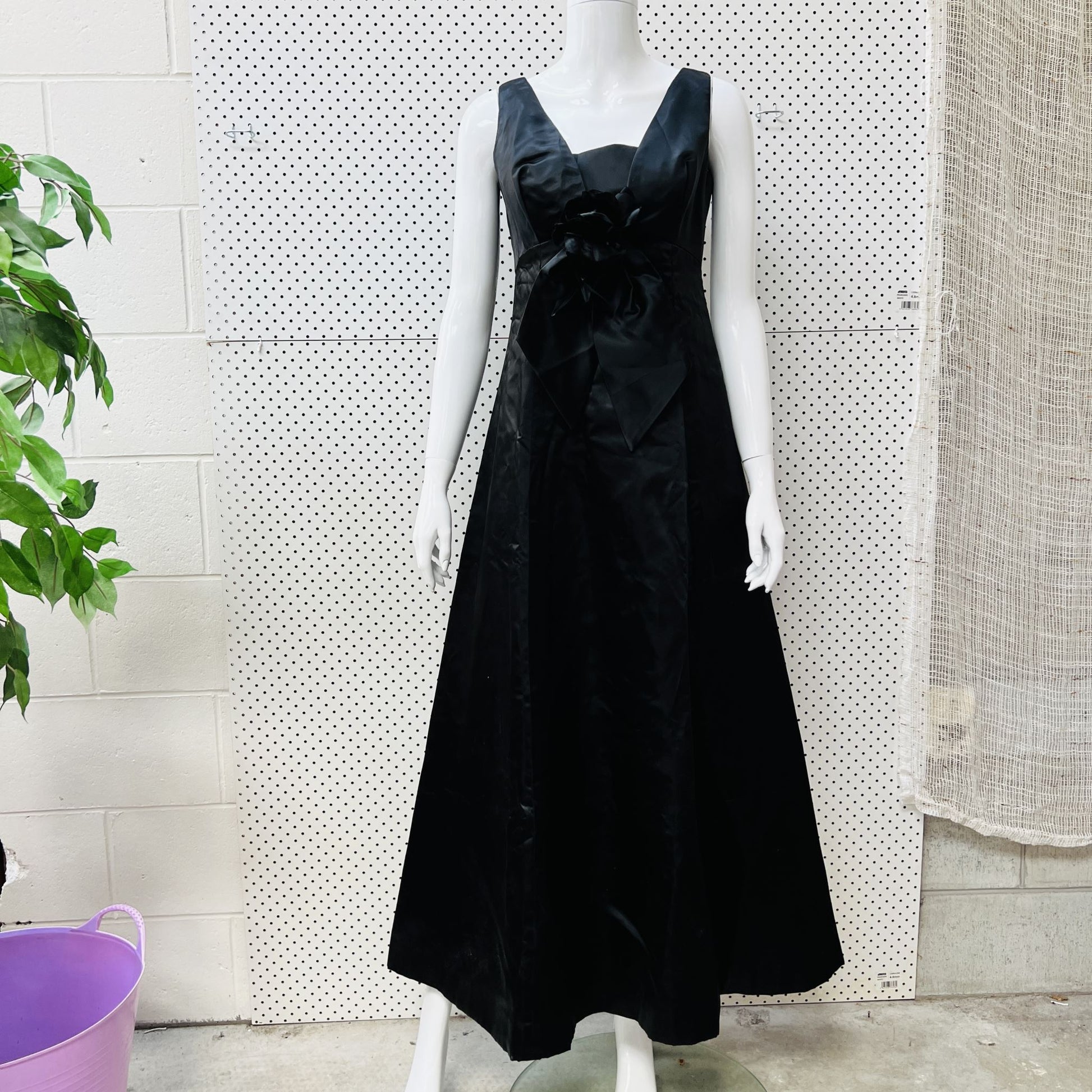nz vintage / 1950s / ROYSTYLES / black cocktail maxi dress / S Vintage & retro