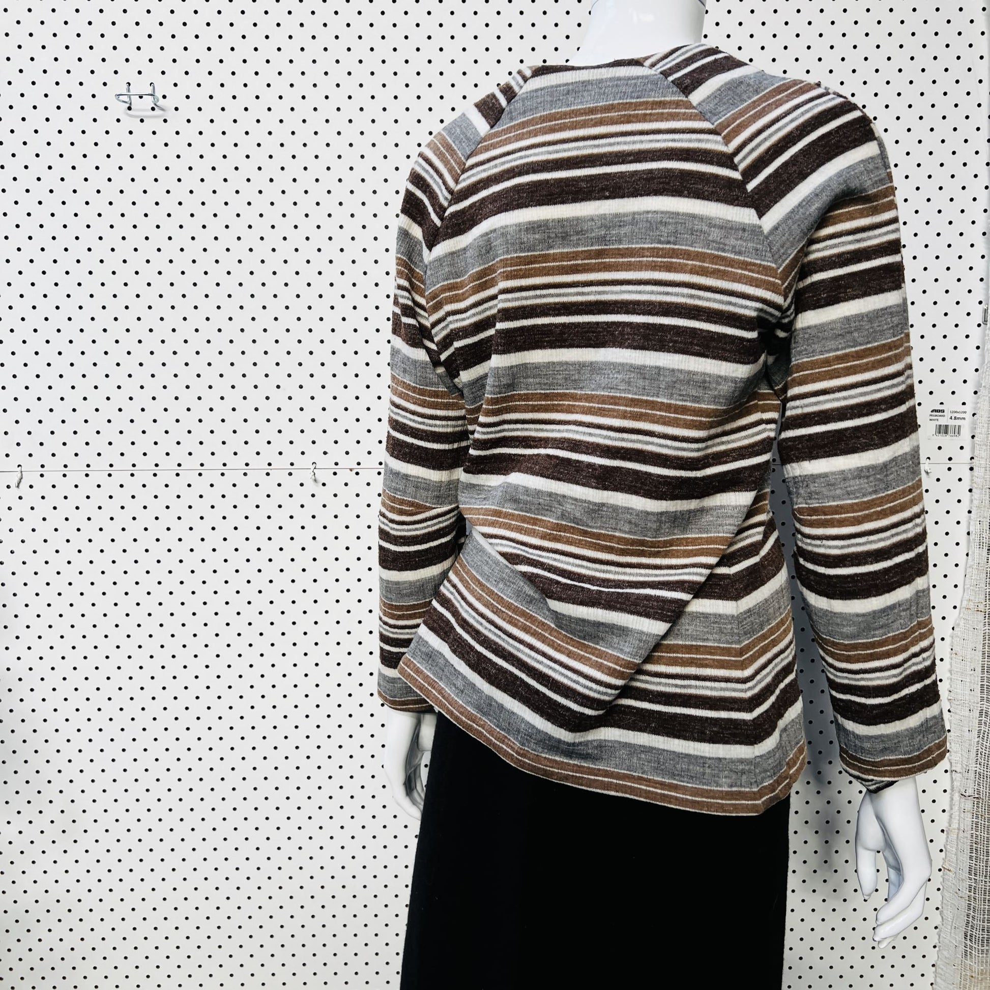 nz vintage / NORMAN LINtON/gainsborough / 1970s brown striped top / m Tops & shirts