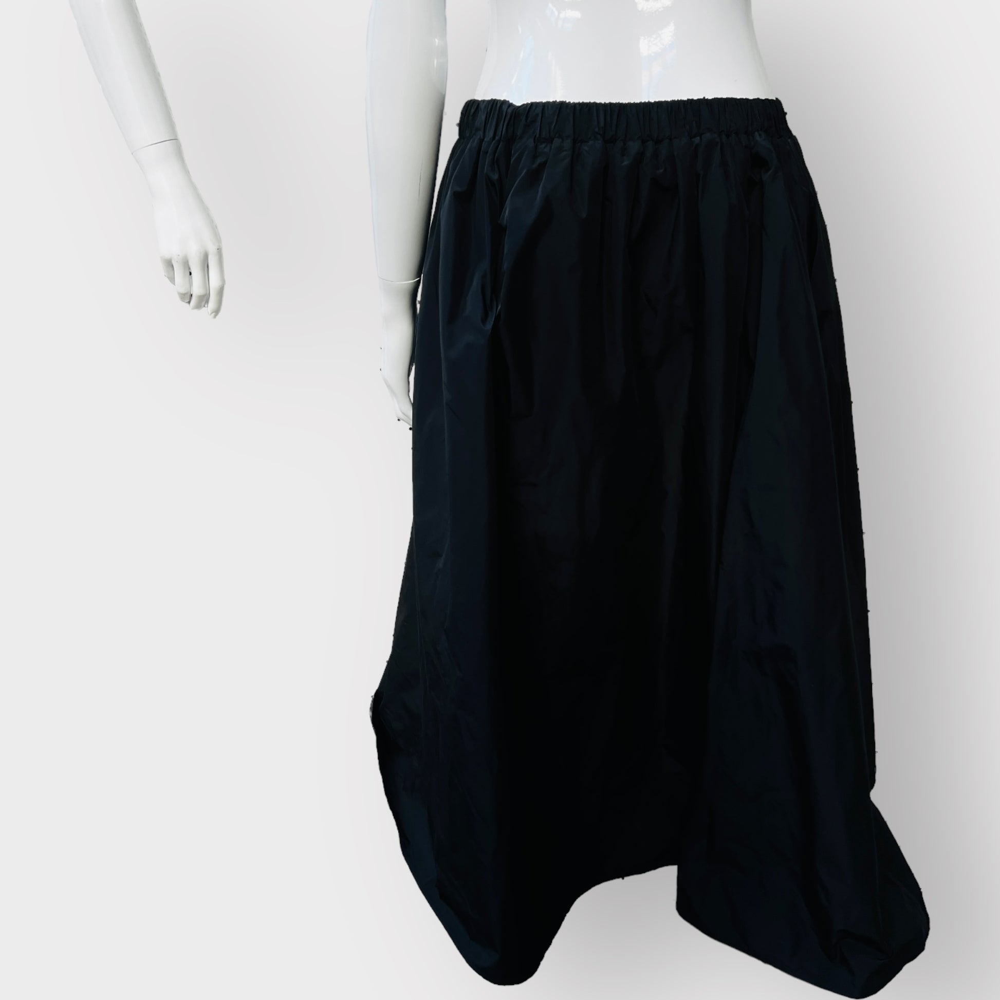 full skirt with pockets / crispy nylon / m/L Skirts