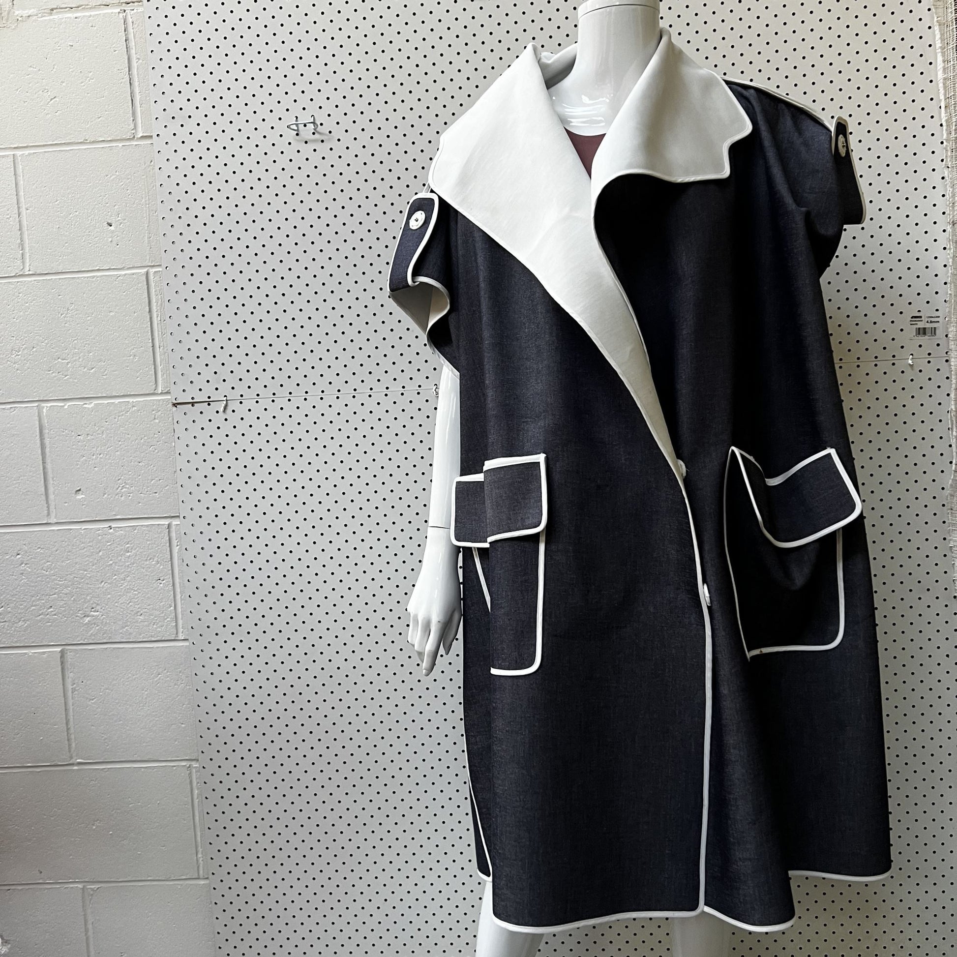 aussie designer / MATICEVSKI / oversized sleeveless jacket / one size Jackets