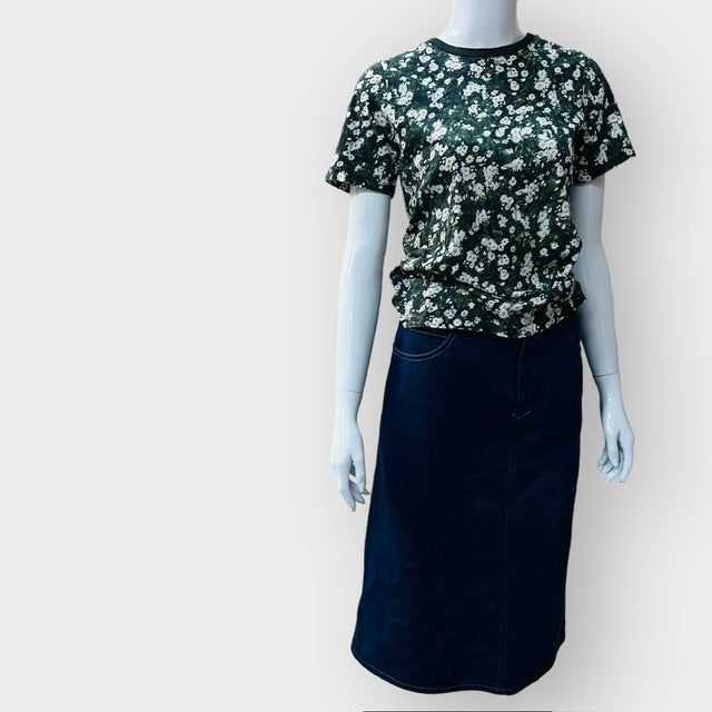 1990s nz vintage / denim skirt with white stitching / s (3866001783512897661)