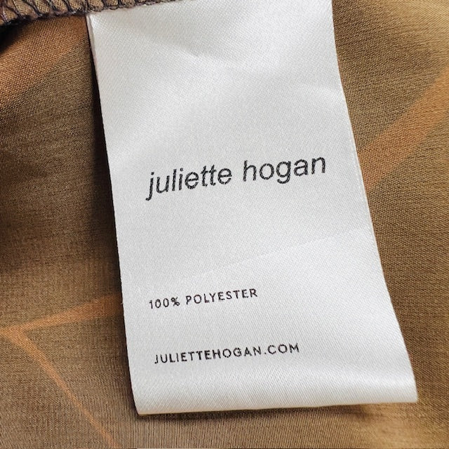 JULIETTE HOGAN / v neck top / 10 / made in nz Tops & shirts