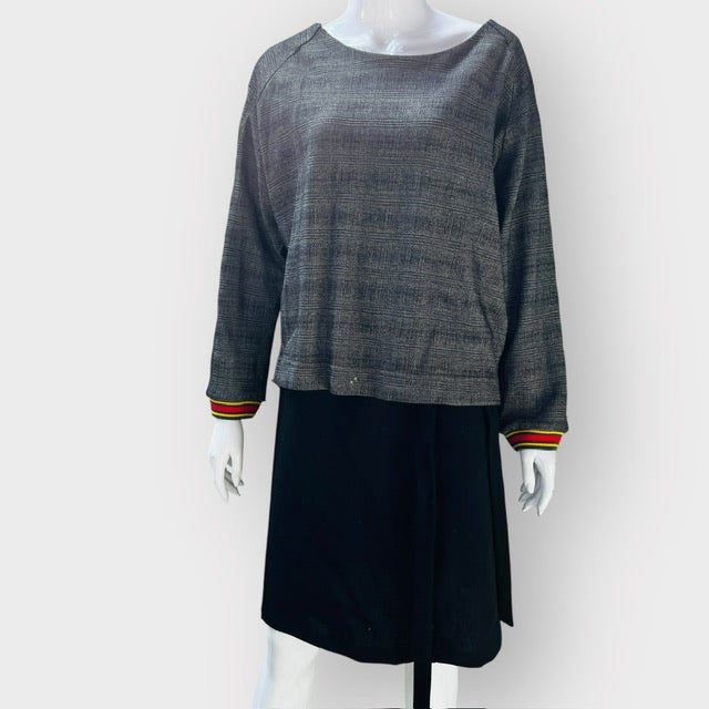 ZAMBESI / a - line standard skirt / 100% wool / 10 / made in nz Skirts