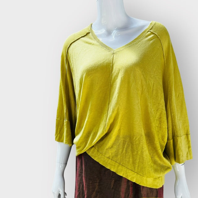 NEXT / soft chartreuse top / m Tops & shirts