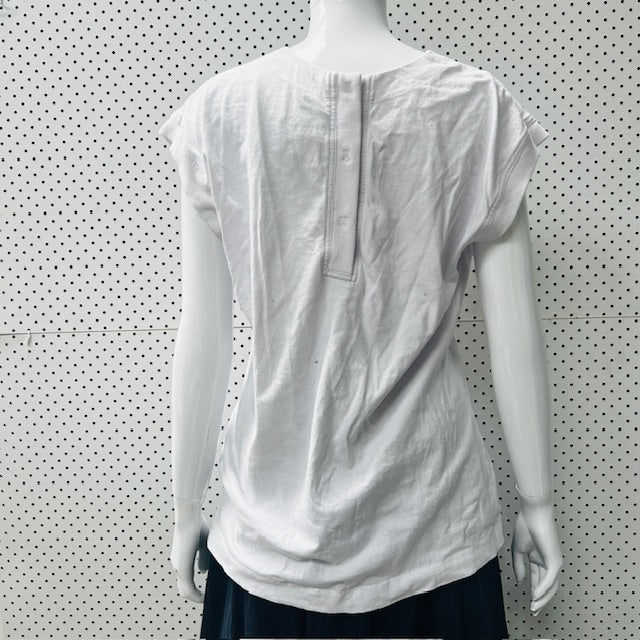 MOOCHI / 'equate' button back top / m Tops & shirts