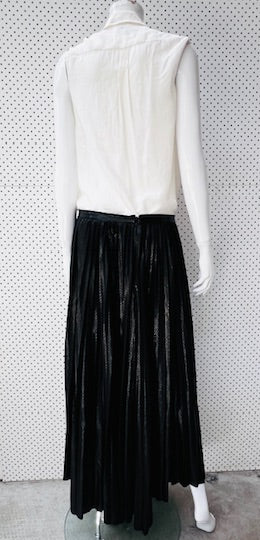 DAVID LAWRENCE / cream silk sleeveless button down / 10 Tops & shirts