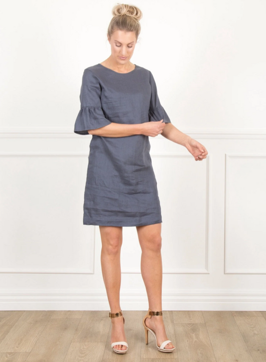 PERRIAM / navy 'flirt' dress / size 10 (3874770152031026471)
