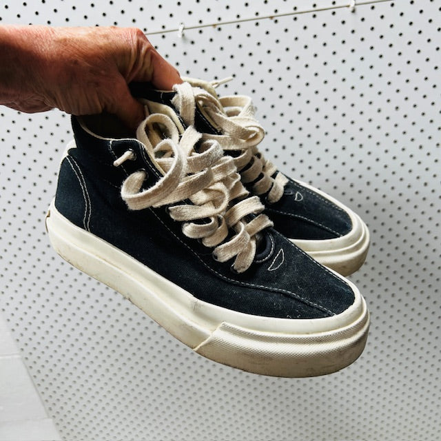 STEPNEY WORKERS CLUB / varden canvas / 38 / $200rrp (3876549483412595127)