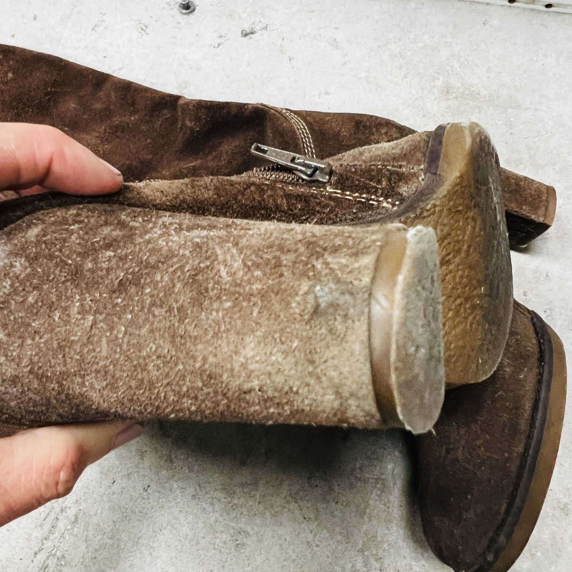 DIESEL / brown suede leather boots / 38 (3876565878063177068)