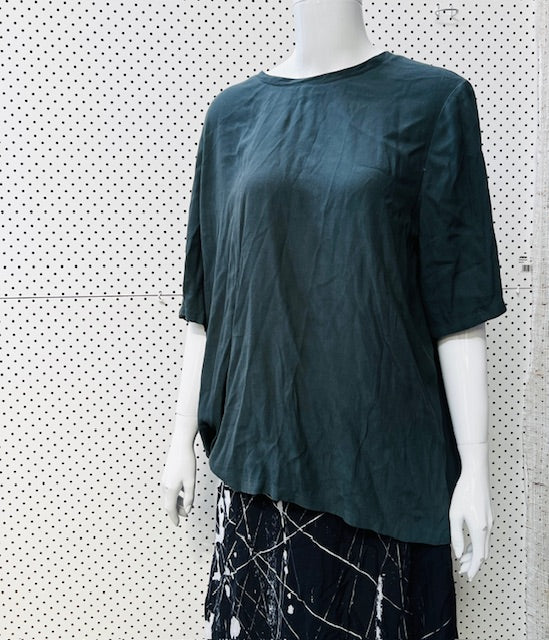 2000s nz vintage / FACTOR / top / 2 / made in nz (3879759657459487645)