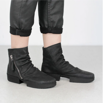 TRIPPEN / TOURIST in brown leather with white sole / 37 / $799 rrp (3882203888257256499)