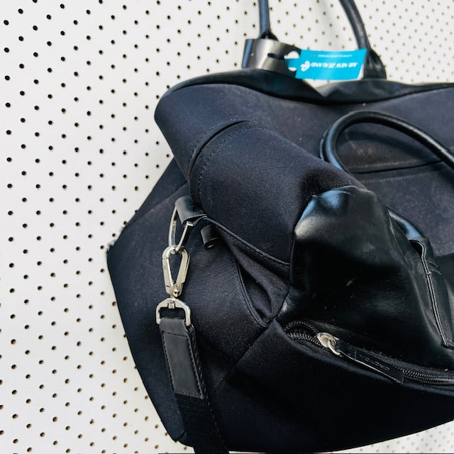 OROTON / weekender travel bag with shoulder strap / leather + nylon (3882251337176582538)