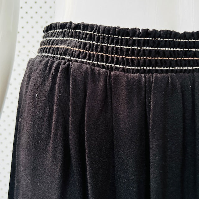 KATE SYLVESTER / black skirt with elastic waist / s Skirts