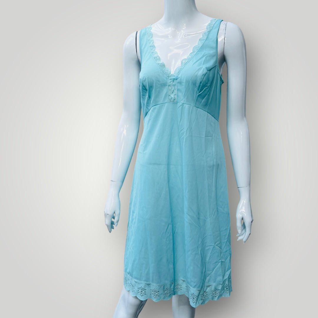 NZ vintage / turquoise slip / s (3883203701698478765)