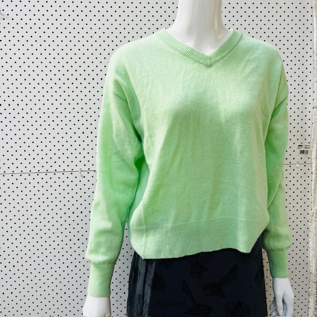 JAC + JACK / pure cashmere v neck in peppermint / m Tops & shirts