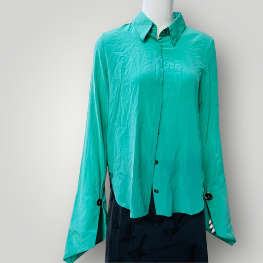 HARRIS TAPPER / silk shirt with oversized metal buttons / m / nz made Tops & shirts