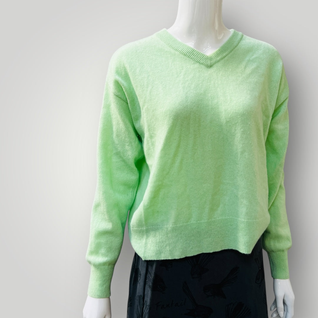 JAC + JACK / pure cashmere v neck in peppermint / m Tops & shirts