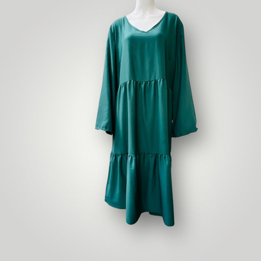 RUBY + RAIN / tiered dress / 18 / made in nz Dresses