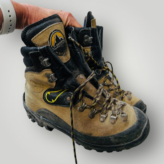 LA SPORTIVA / 'karakorum' leather tramping boots / 40 / made in italy / $850rrp Shoes
