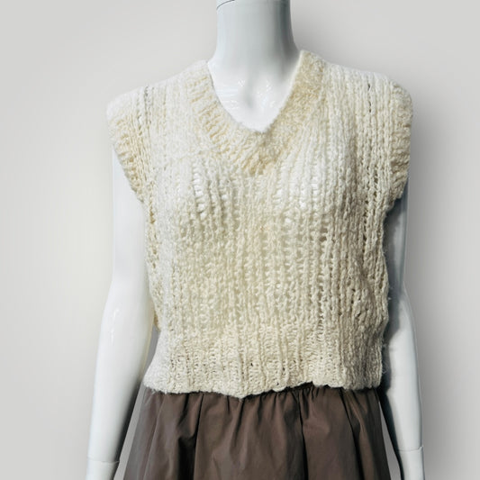 hand knitted / cream vest / s/m (3883809600167861654)