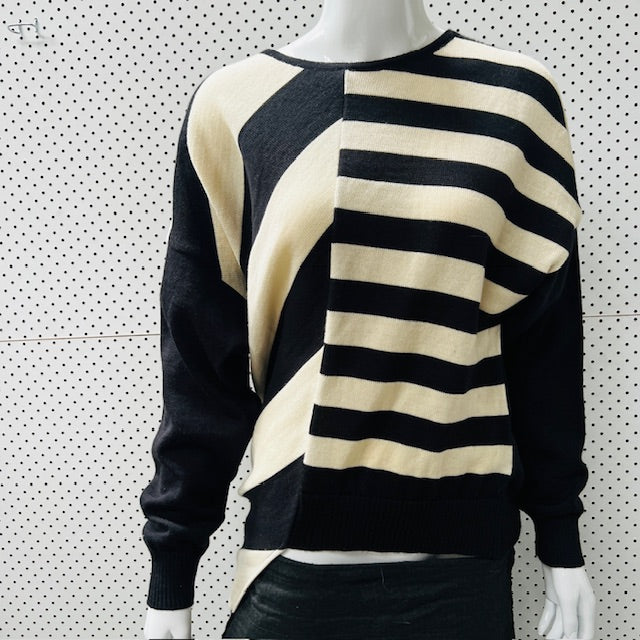 MAAIKE / jail jumper in wool / s / new with tags Tops & shirts
