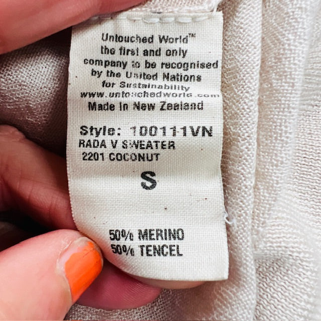 UNTOUCHED WORLD / 'rada' merino v neck / s (3885206167717956685)