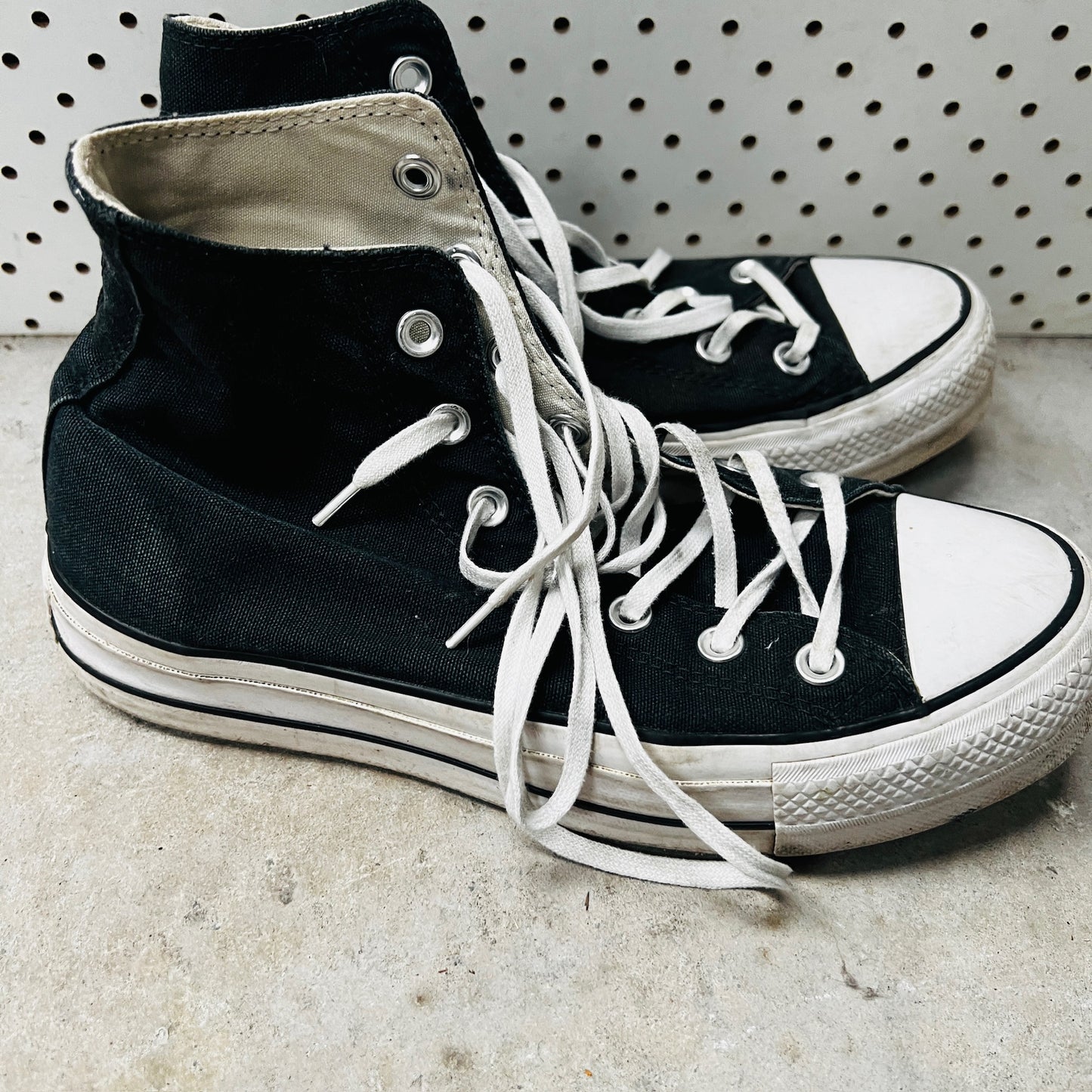 Converse / platform high top chuck taylors / 39 (3885535606188464624)