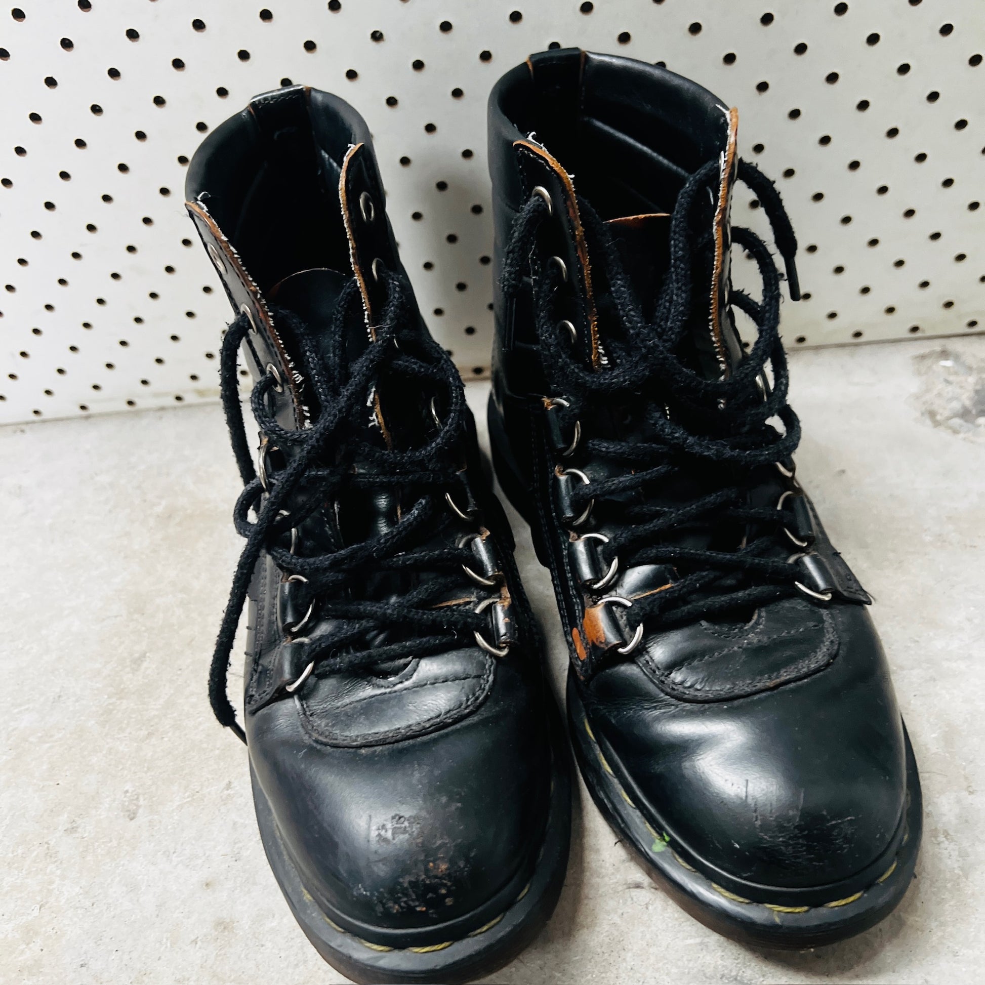 Dr Martens / 'karmin' boots / 38 or US 6 (3885536948715007626)
