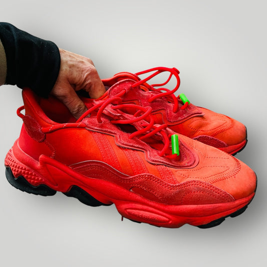 ADIDAS / Ozweego / red / 42.5 Shoes