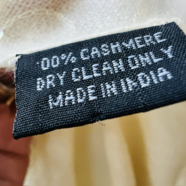KENNETH COLE / 100% cashmere scarf with sequins to one side Scarves
