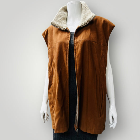 UNTOUCHED WORLD / sleeveless vest with merino possum collar / XXL Jackets