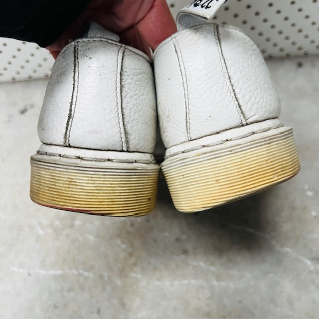 DR MARTENS / 1461 flats with zip / white / 8 (3887450045437243606)