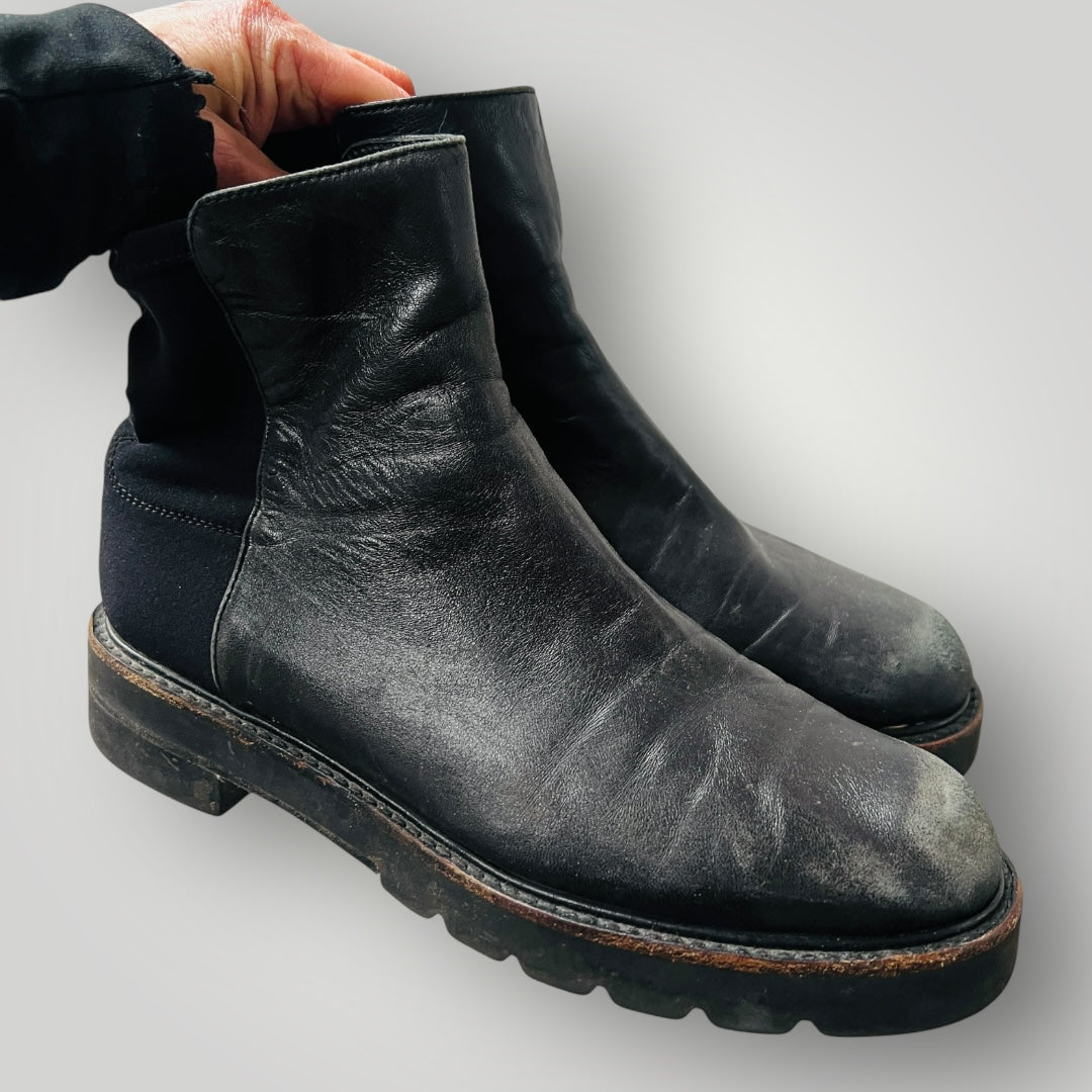 STUART WEITZMAN / 5050 LIFT BOOTIE / made in spain / leather / 39 (3887450332497544077)