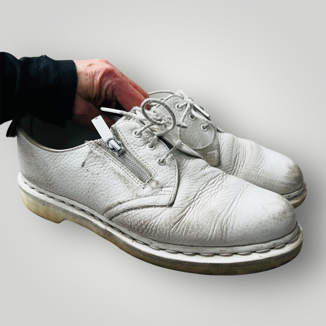 DR MARTENS / 1461 flats with zip / white / 8 (3887450358240761004)