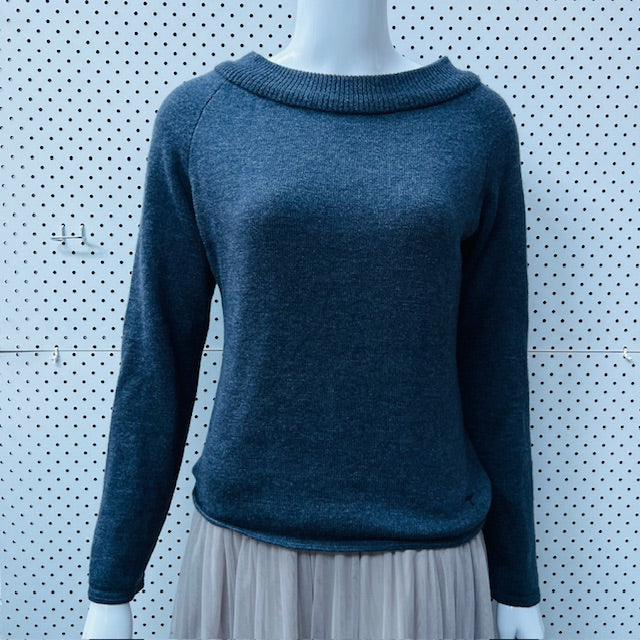 UNTOUCHED WORLD / jumper / xs / made in nz (3888230399199383326)
