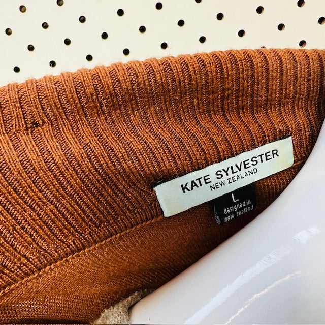 KATE SYVESTER / brown merino jumper with collar / L (3888681737492220399)