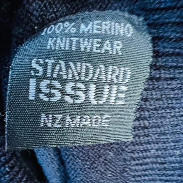 STANDARD ISSUE / v neck navy wool jumper / S/M (3888681819089218470)