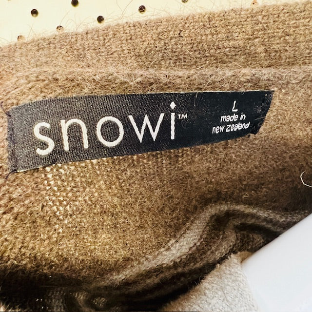 SNOWI (untouched world) / merino possum button front vest / L / made in nz (3888836732583321948)
